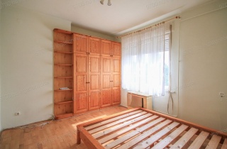 Eladó lakás Szombathely: Belvárosi, első emeleti lakás