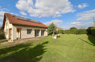 Eladó felújított, energiatakarékos családi ház Söptén